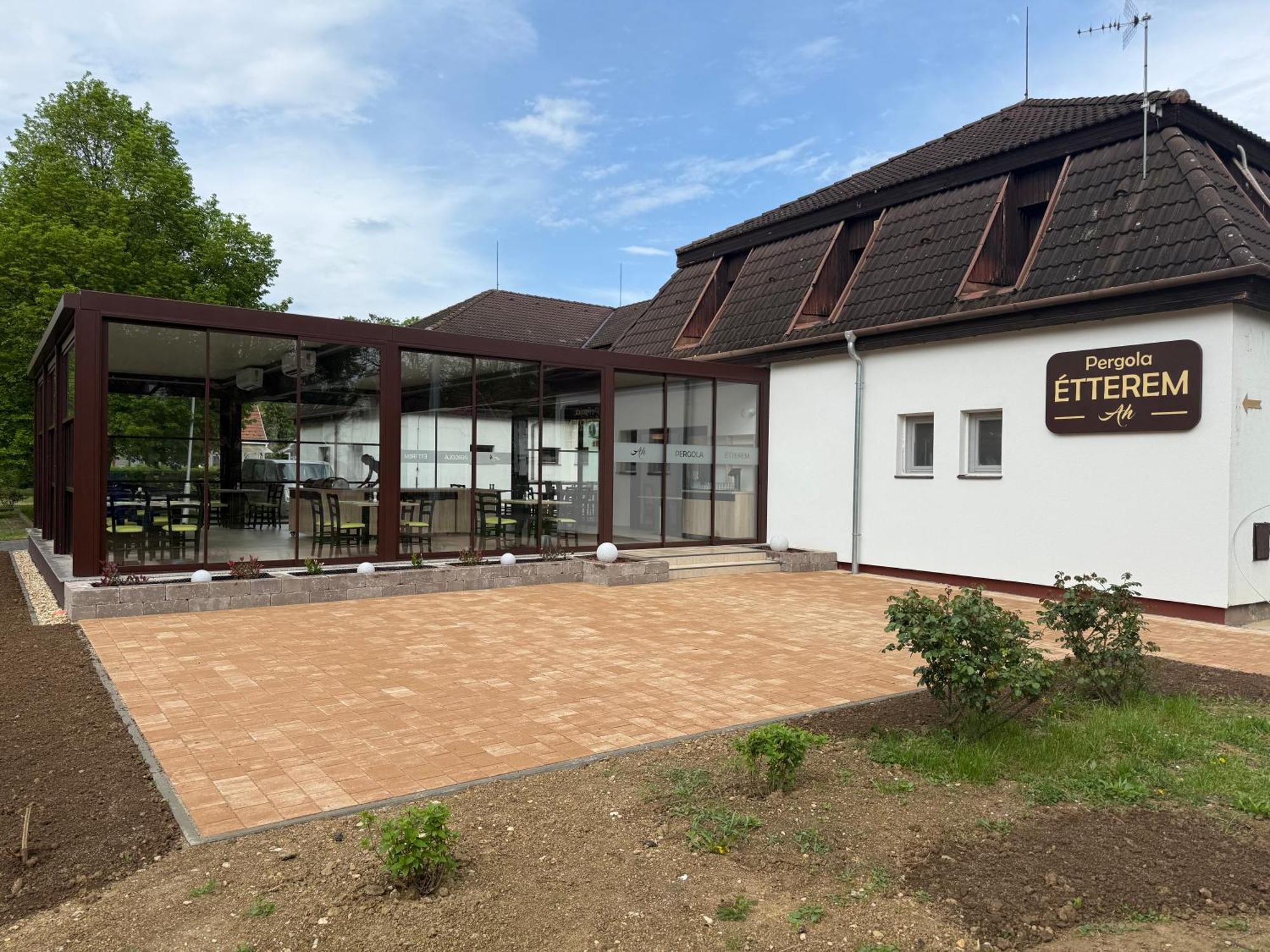 Отель Apartman Hotel 3*