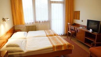 Отель Apartman Hotel Бюк